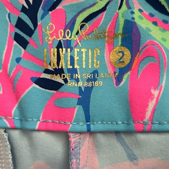 Lilly Pulitzer Reid Pull-On 9" Golf Shorts UPF in You’ve Been Spotted Sz 2 - Picture 7 of 8